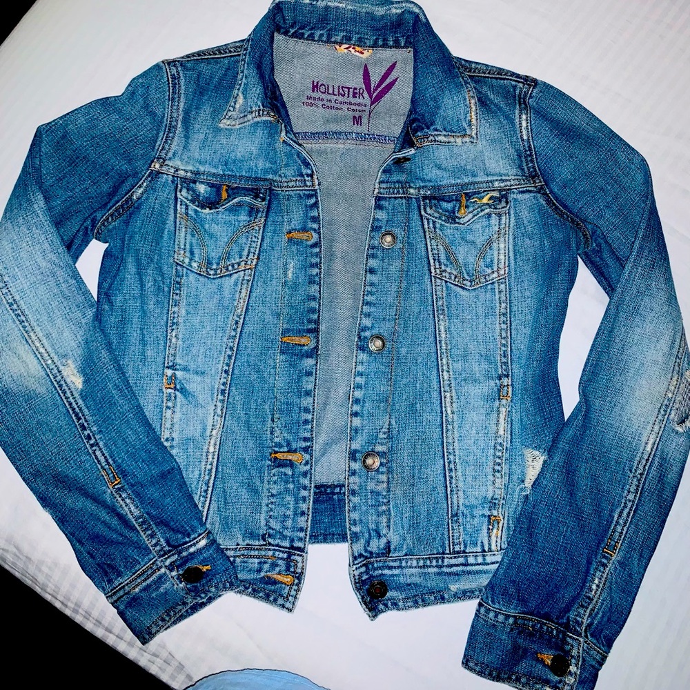 Women’s medium Hollister jean jacket